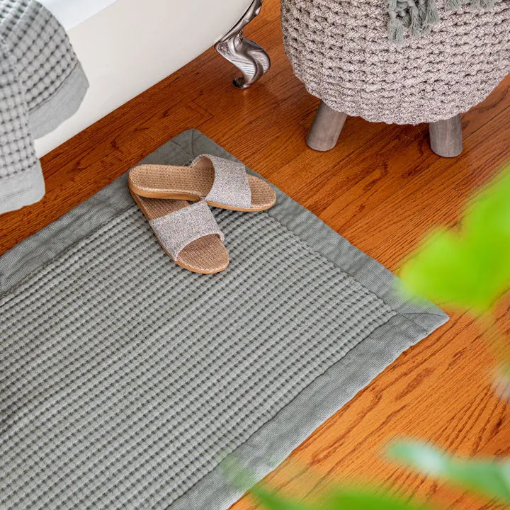 Sage Grey Waffle Bath Mat - Modern Style